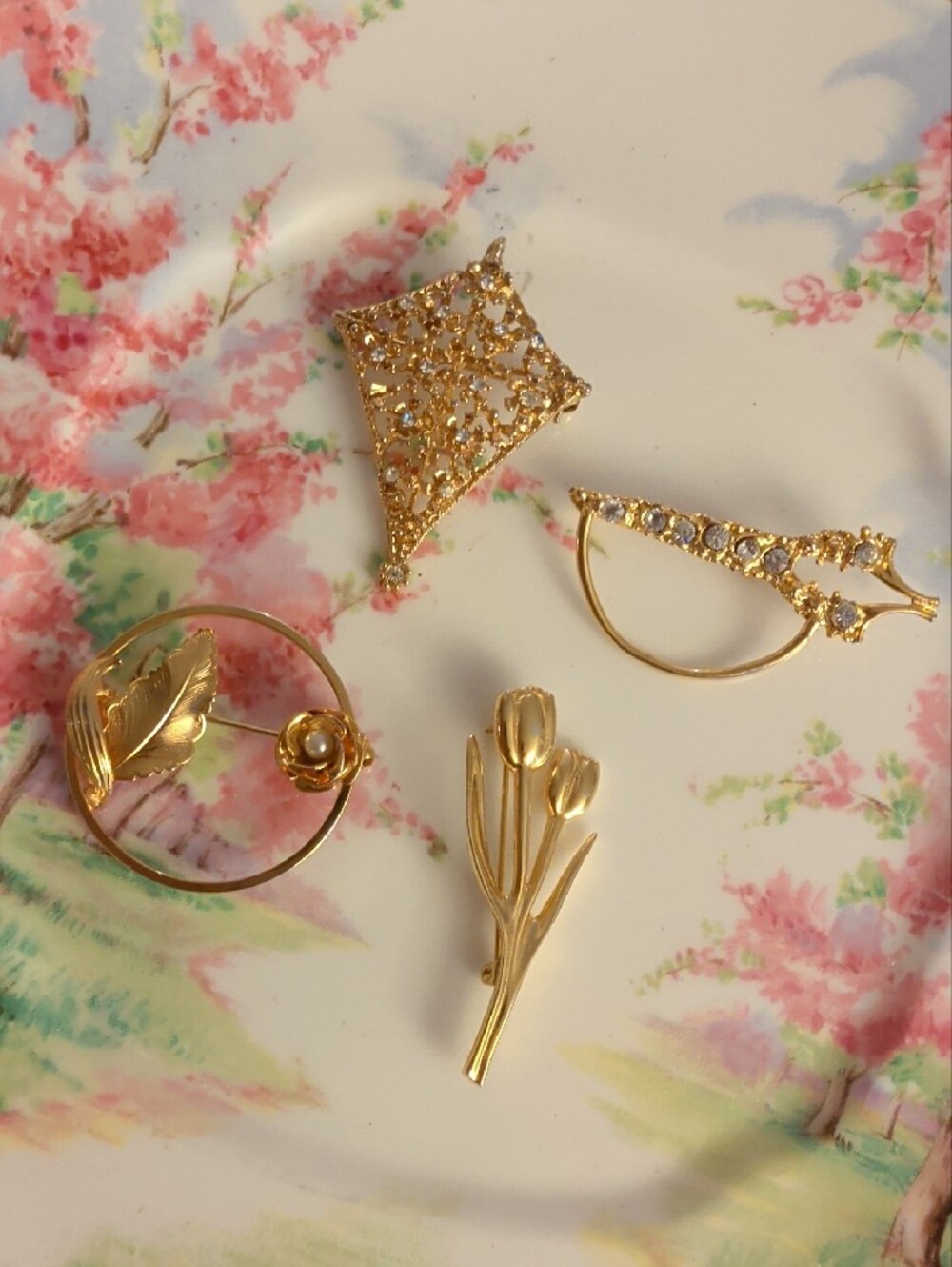 4 Gold-Tone Floral & Filigree Vintage Brooches Bundle